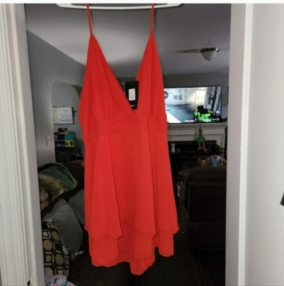 Nwt Fashion nova 3x red romper - Picture 4 of 5